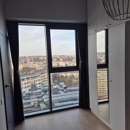 Hanza Tower Prestige Skyline 13th Floor With Balcony Apartamento *