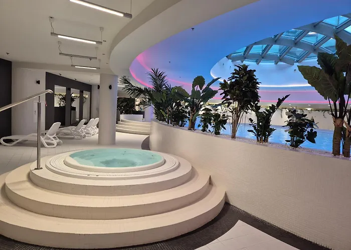 Hanza Tower Prestige Skyline 13th Floor With Balcony Apartamento *