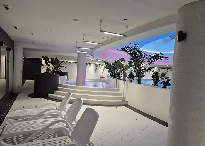 Hanza Tower Prestige Skyline 13th Floor With Balcony